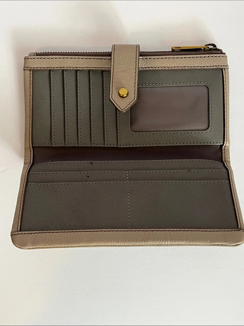 Fossil Taupe Leather Zip Continental Wallet